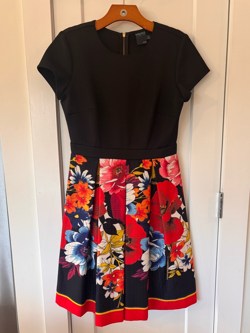Gabby Skye Floral Fit-and-Flare Dress with Black Bodice